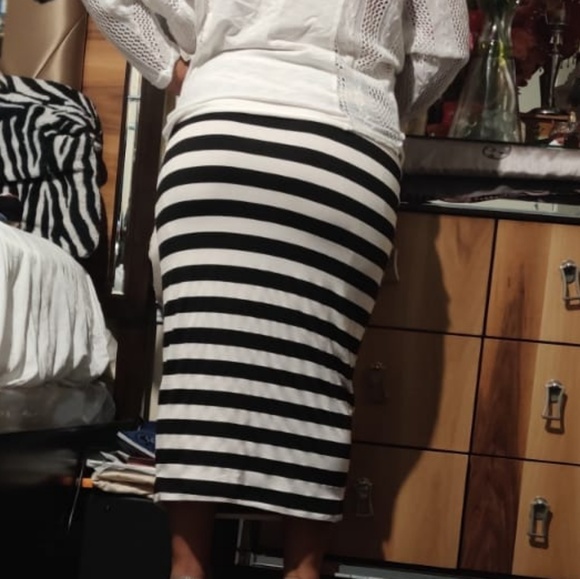bobeau maxi  skirt black and white stripe size M - Picture 3 of 8